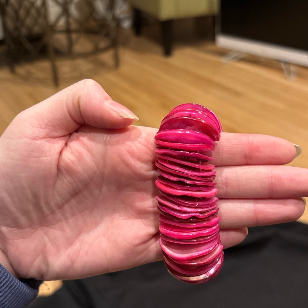 Vibrant Pink Shell Bracelet